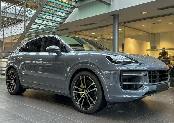 Porsche Cayenne cena 662500 przebieg: 5167, rok produkcji 2023 z Kamień Pomorski małe 211